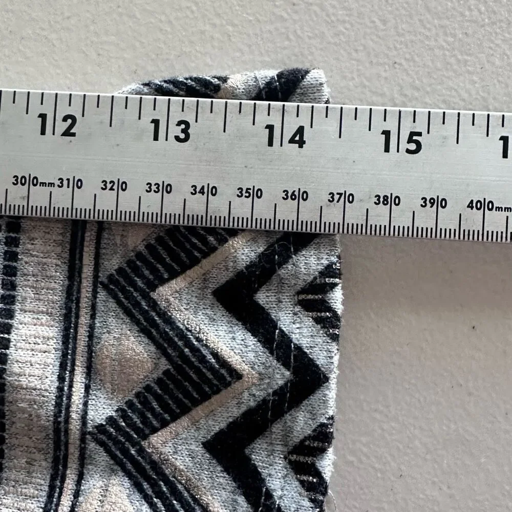 Amy‎ Byer Dress Girls 14 Black Grey Chevron 3/4 Sleeve Knit Pullover
